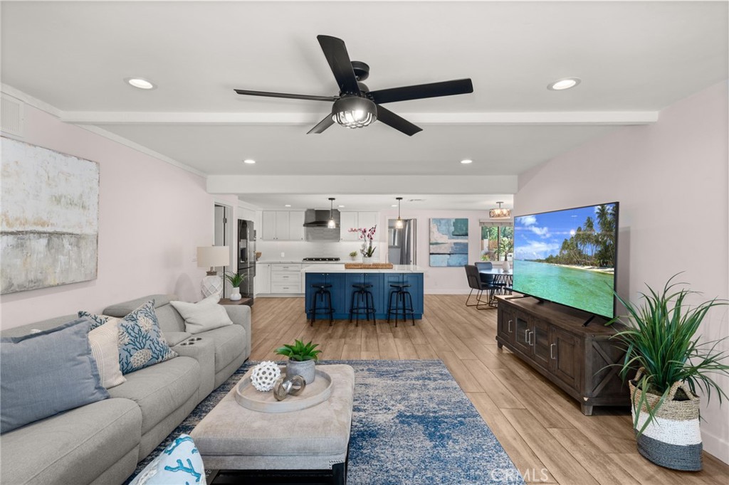 321 W Hermosa Drive