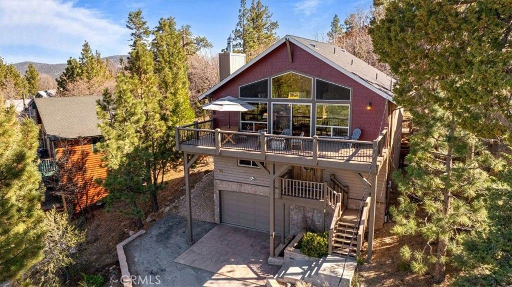 Photo of 1536 Wolf Rd, Big Bear, CA 92314 (MLS # IG26063700)