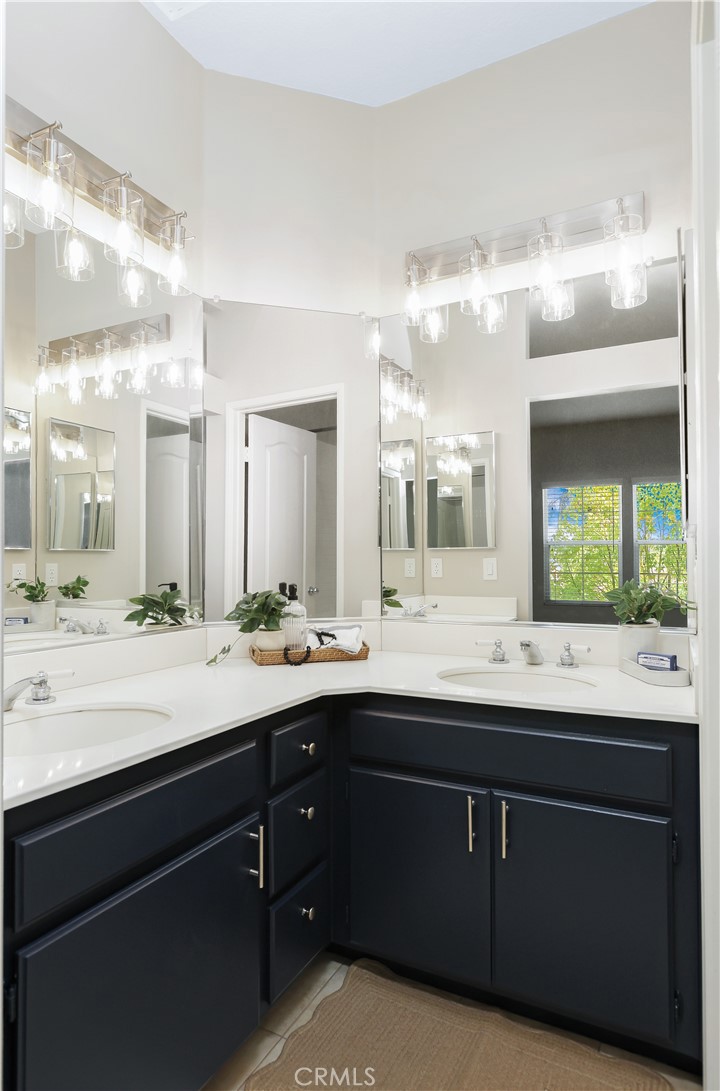 Summit Renaissance (SMRN) - Residential