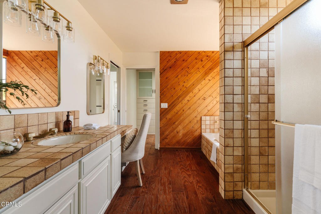 Ventura, California, 93060, United States, 5 Bedrooms Bedrooms, ,5 BathroomsBathrooms,Residential,Active,2044136