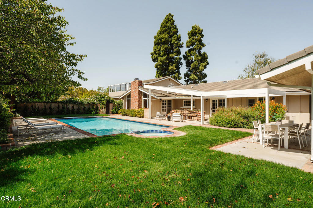Ventura, California, 93060, United States, 5 Bedrooms Bedrooms, ,5 BathroomsBathrooms,Residential,Active,2044136