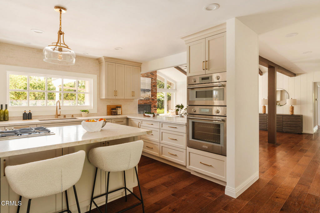 Ventura, California, 93060, United States, 5 Bedrooms Bedrooms, ,5 BathroomsBathrooms,Residential,Active,2044136