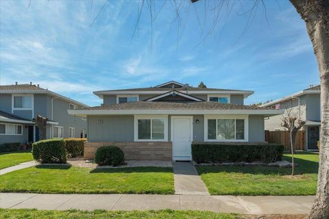 Photo of 4735 Capay Drive #1, San Jose, CA 95118 (MLS # ML82037270)