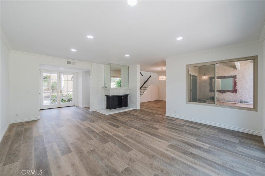 24356 Hillview