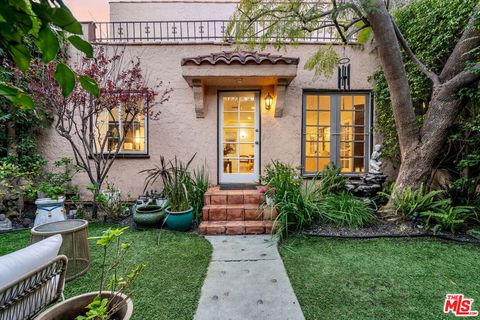 Photo of 837 Westmount Drive, West Hollywood, CA 90069 (MLS # 25629073)