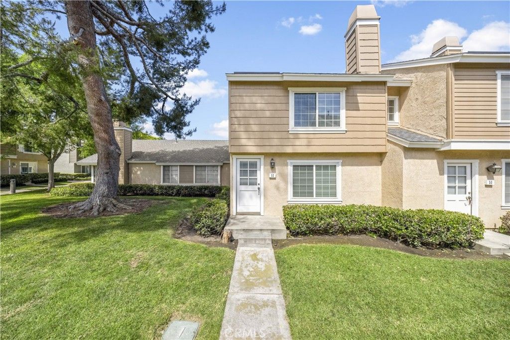 Photo of 52 Greenbough, Irvine, CA 92614 (MLS # OC26095419)