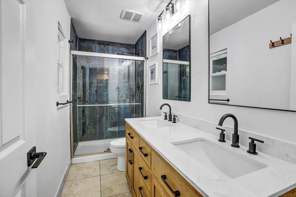 La Mesa, California 91941, United States, 3 Bedrooms Bedrooms, ,2 BathroomsBathrooms,Residential,Active,153647