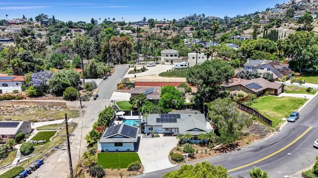 La Mesa, California 91941, United States, 3 Bedrooms Bedrooms, ,2 BathroomsBathrooms,Residential,Active,153647