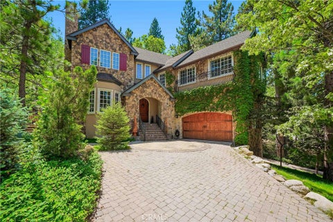 Photo of 30151 Skyline DR, Running Springs, CA 92382 (MLS # IV26176397)