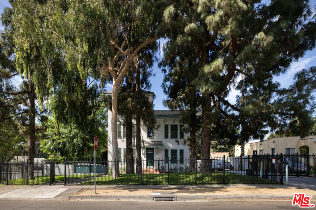 Properties 1 2191 El Sereno Avenue