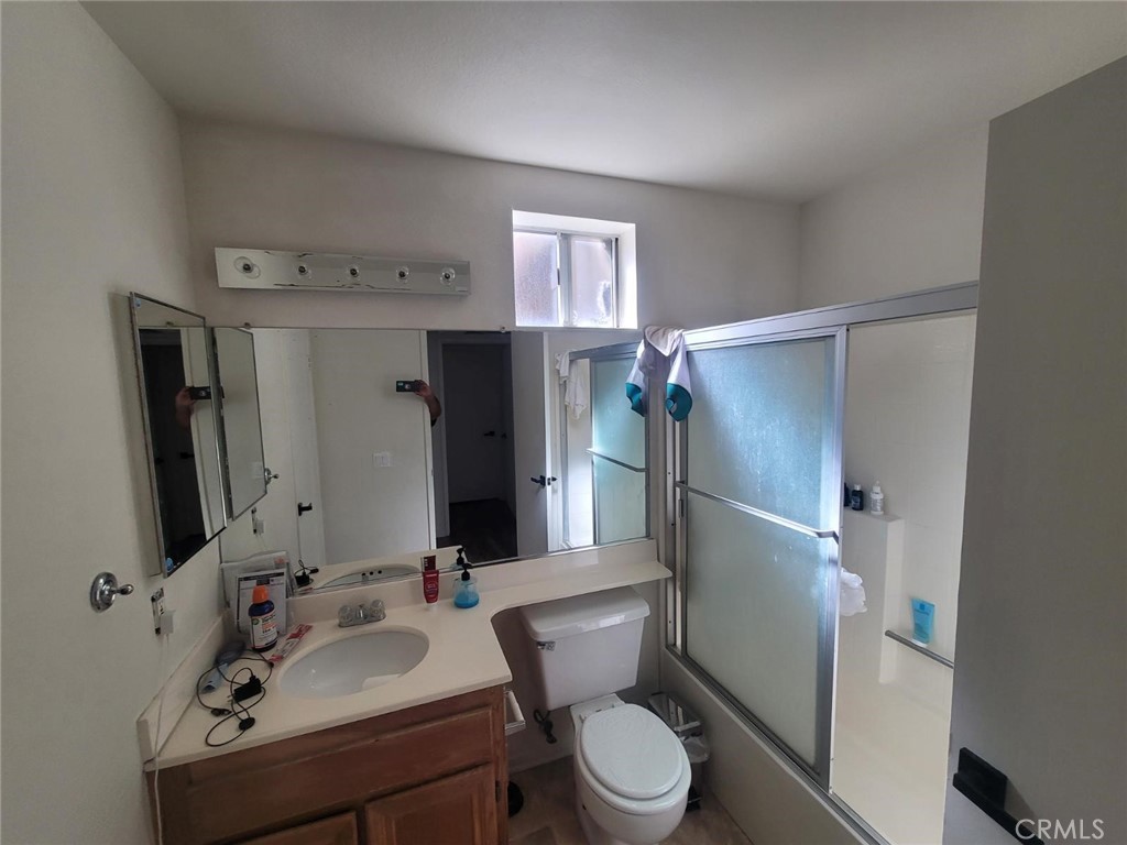 2588 Avenida del Vista 204