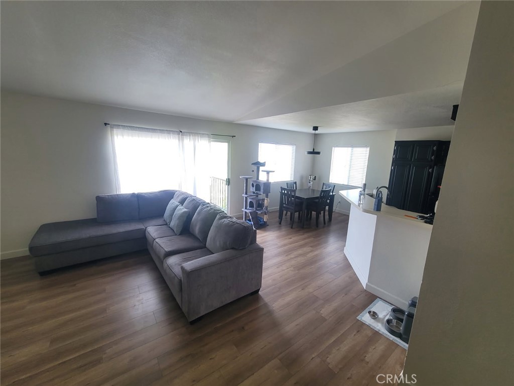 2588 Avenida del Vista 204