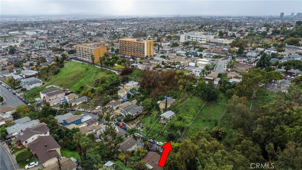 945 Miller Avenue