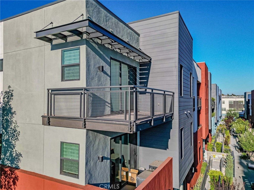 Properties 1 440 Village