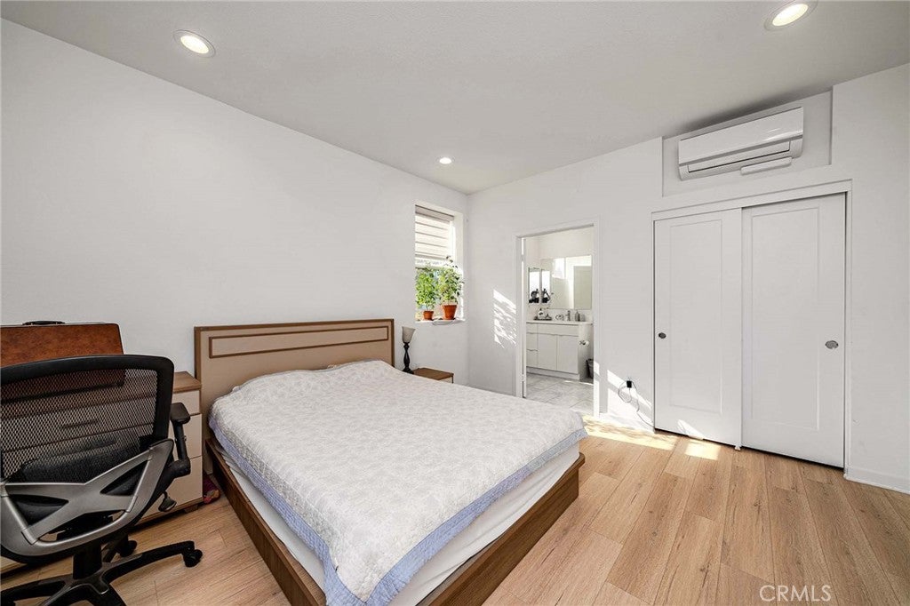 Properties 3 440 Village
