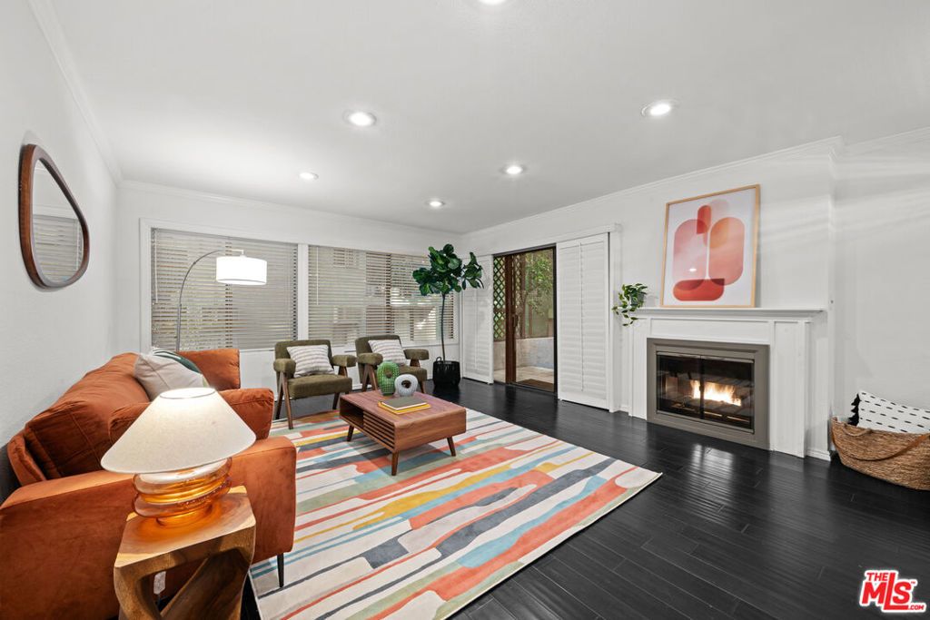 Photo of 950 N Kings Road #160, West Hollywood, CA 90069 (MLS # 26651983)