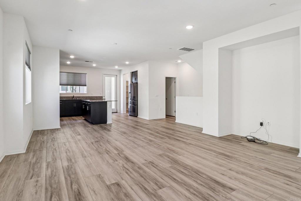 5265 Beachfront Cove Street