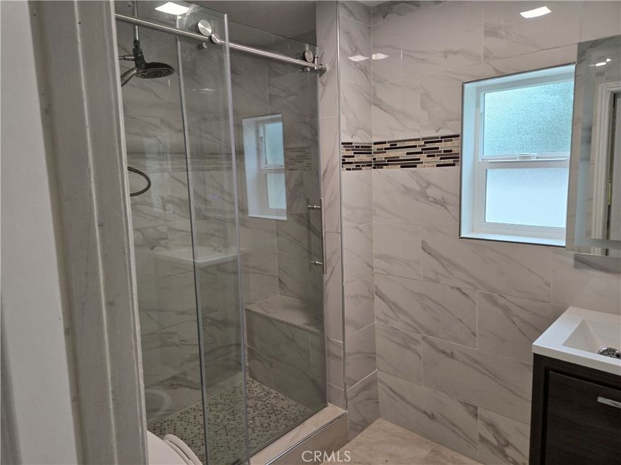 Updated 2 bedroom home near the Historic District. Close to freeways, shopping and major streets. Home is updated with New tile, kitchen, bath, lighting. Property is turn key and move in ready. Large bedrooms new Laminate and tile floors!