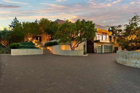 Photo of 22525 Rolling Hills Road, Saratoga, CA 95070 (MLS # ML82049337)