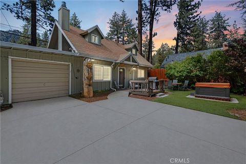Photo of 1869 Outer Hwy 2 S, Wrightwood, CA 92397 (MLS # HD26086882)