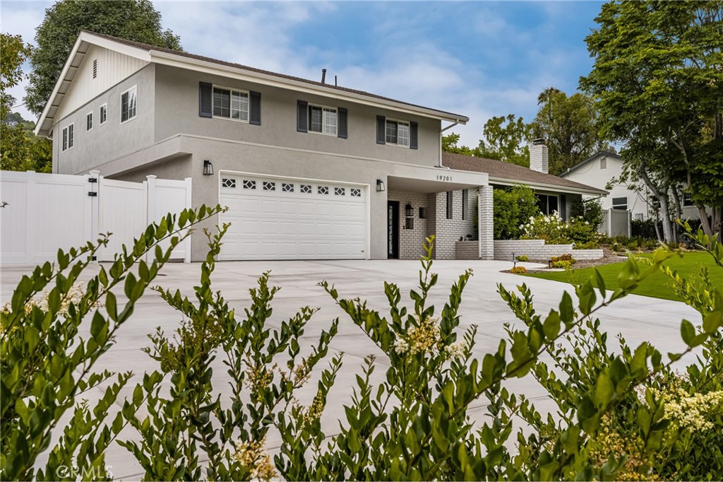 19201 Barrett Lane