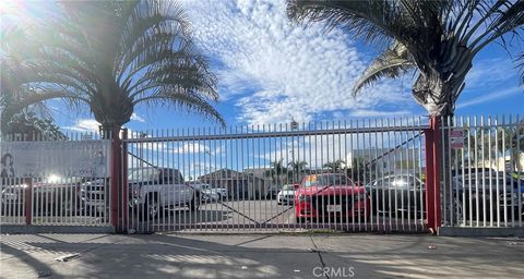 Photo of 5827 S Hoover St, Los Angeles, CA 90044 (MLS # DW26014250)