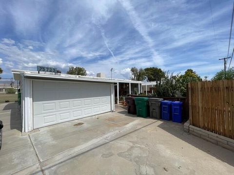 Photo of 73723 Broadmoor Drive, Thousand Palms, CA 92276 (MLS # 219139065DA)