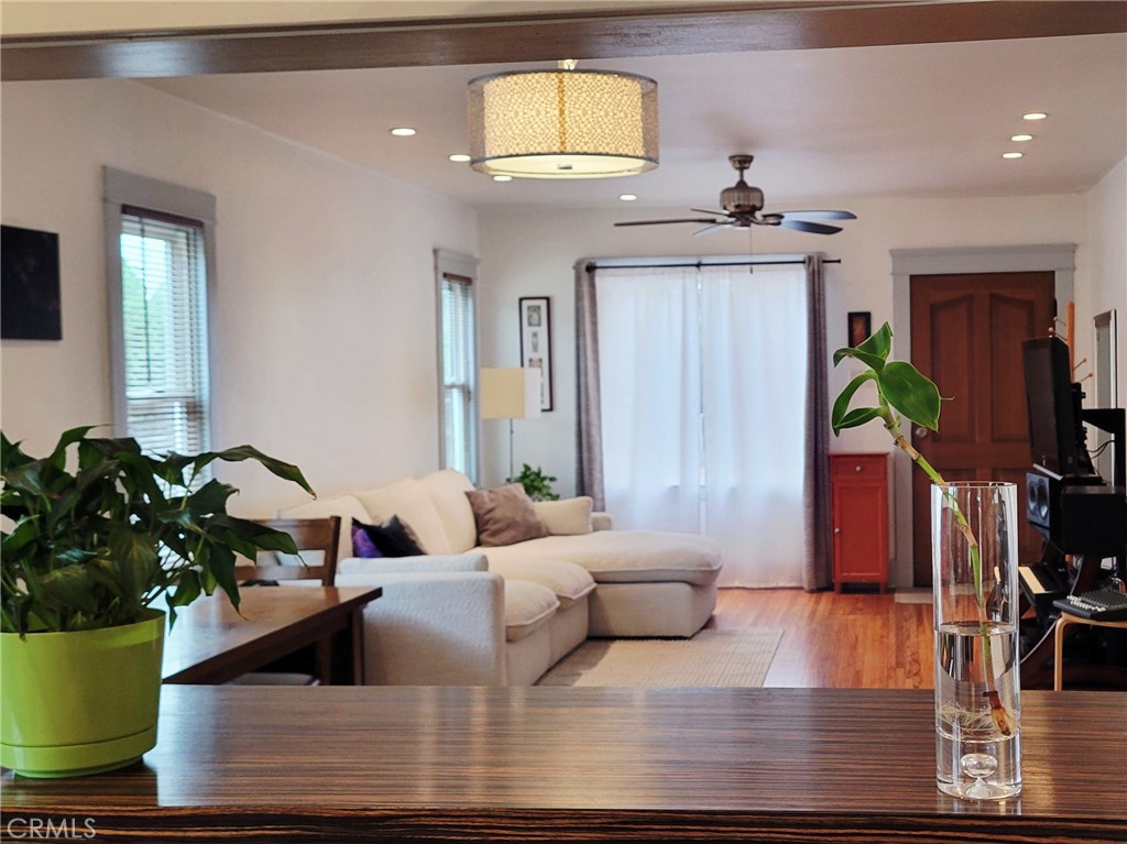 Wrigley Area (WR) - Residential