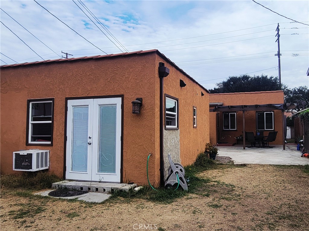 Wrigley Area (WR) - Residential