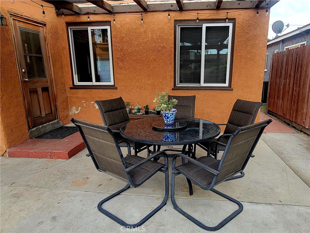 Wrigley Area (WR) - Residential