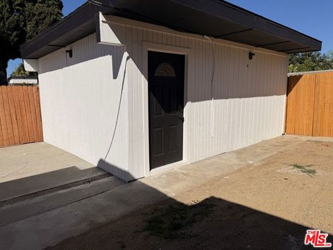 Photo of 3215 Winter Street, Los Angeles, CA 90063 (MLS # 25612413) Photo of 3215 Winter Street, Los Angeles, CA 90063 (MLS # 25612413)