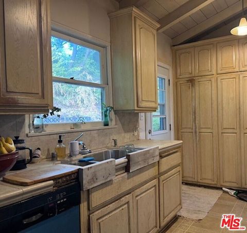 Tiny photo for 1411 Sunset Avenue, Santa Monica, CA 90405 (MLS # 25612133)