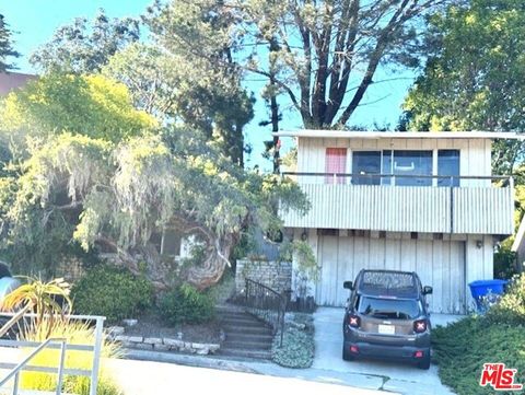 Tiny photo for 1411 Sunset Avenue, Santa Monica, CA 90405 (MLS # 25612133)