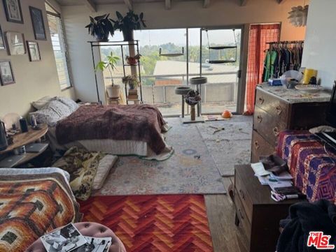 Tiny photo for 1411 Sunset Avenue, Santa Monica, CA 90405 (MLS # 25612133)