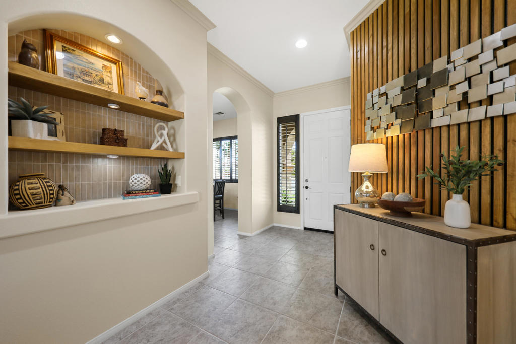 48621 Avia Court
