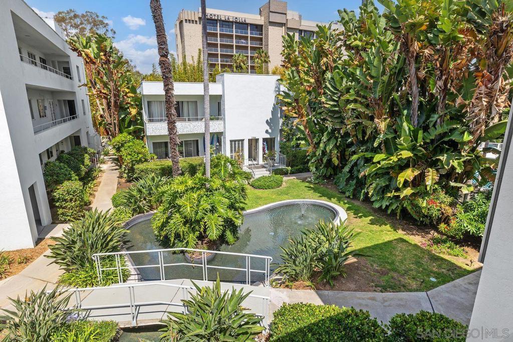 2368 Torrey Pines Road 66
