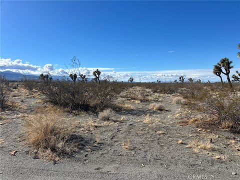 0 Woodcliff Phelan CA 92371