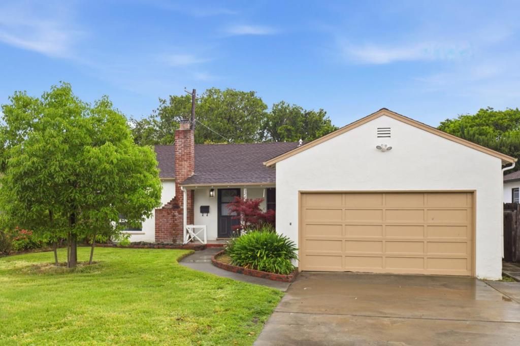 Photo of 1253 Santa Paula Avenue, San Jose, CA 95110 (MLS # ML82036963)