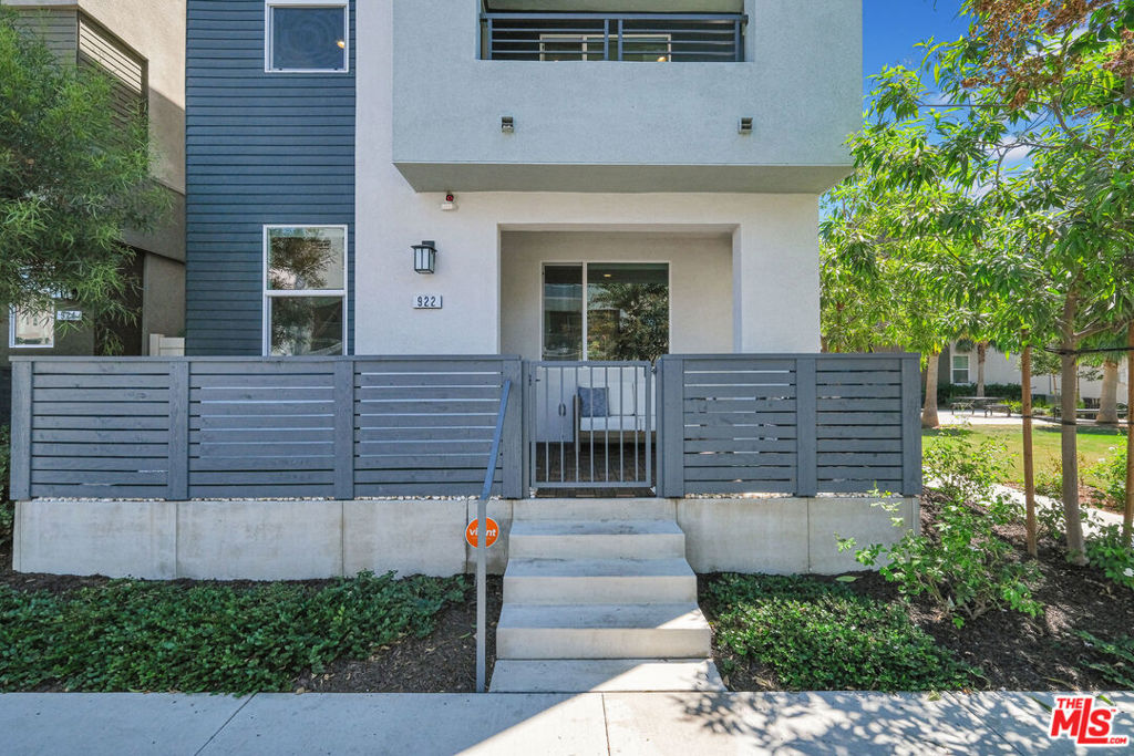 922 E 3rd Street