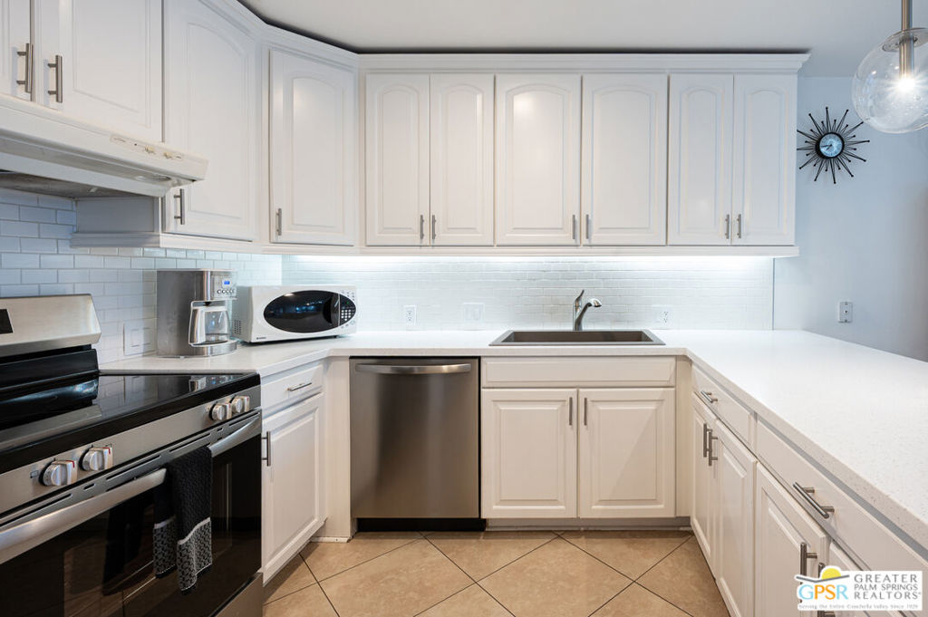 2563 N Whitewater Club Drive A