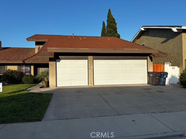 5 bedrooms, 2 downstairs, 3 upstairs, large back yard. Freshly painted, all bathrooms reglazed. Great for a large family. Located on a cul de sac close to Mile Square Park and schools.