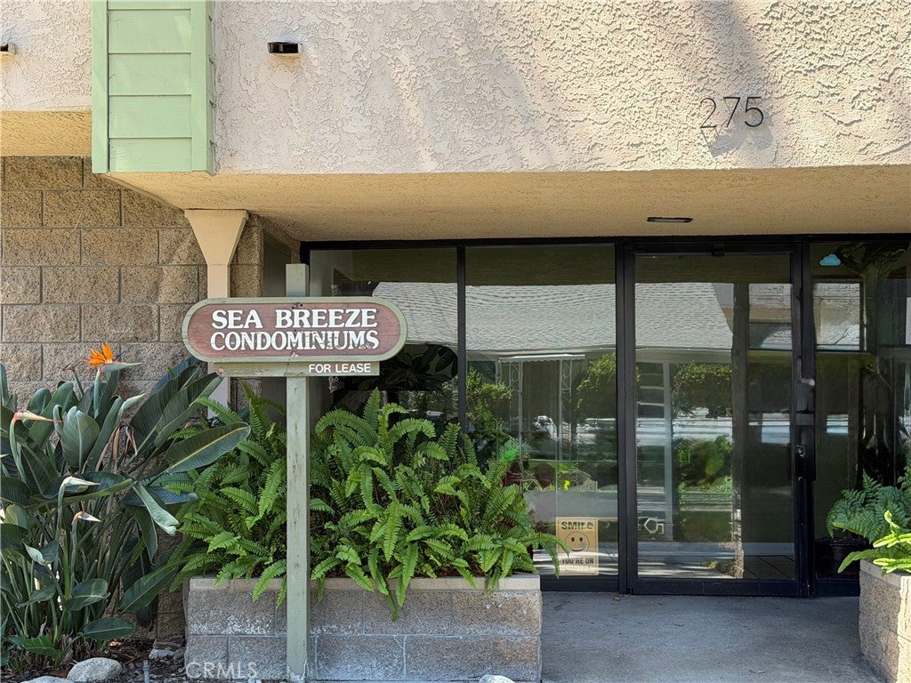 275 Esperanza