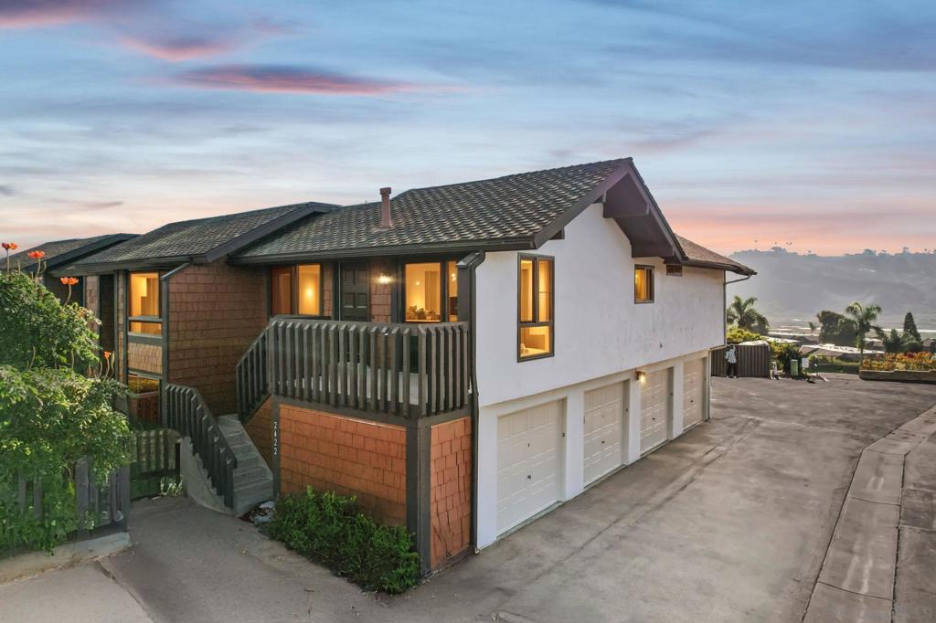 2422 Caminito Ocean Cv