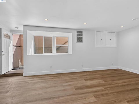 Tiny photo for 3035 Logan St St, Oakland, CA 94601 (MLS # 41151553)