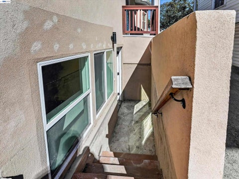 Tiny photo for 3035 Logan St St, Oakland, CA 94601 (MLS # 41151553)