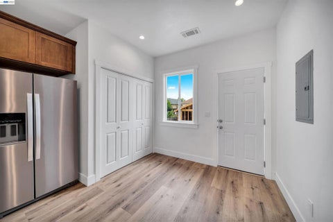 Tiny photo for 3035 Logan St St, Oakland, CA 94601 (MLS # 41151553)