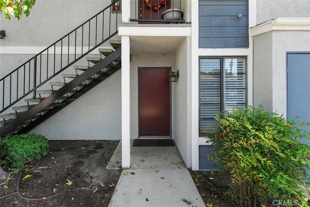 5165 Walnut 1
