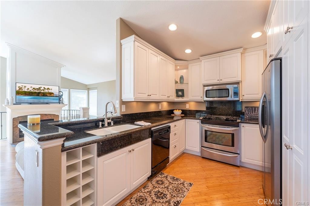 12 Hillgate Place, Aliso Viejo CA 92656 - Photo 16