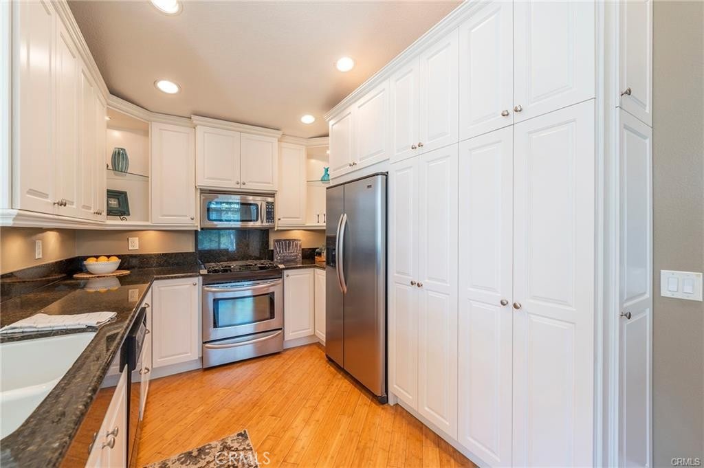 12 Hillgate Place, Aliso Viejo CA 92656 - Photo 17