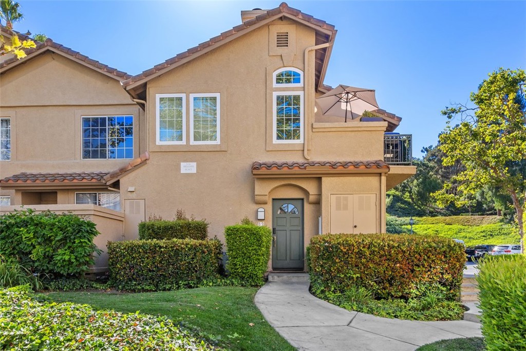 12 Hillgate Place, Aliso Viejo CA 92656 - Photo 1